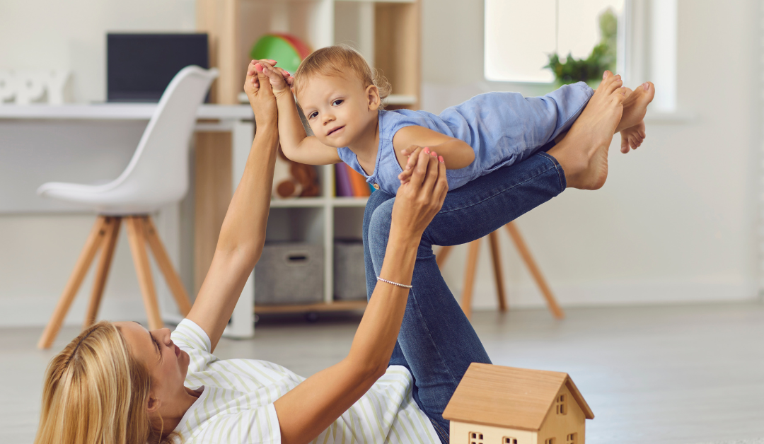 Mãe com filho na guarda compartilhada